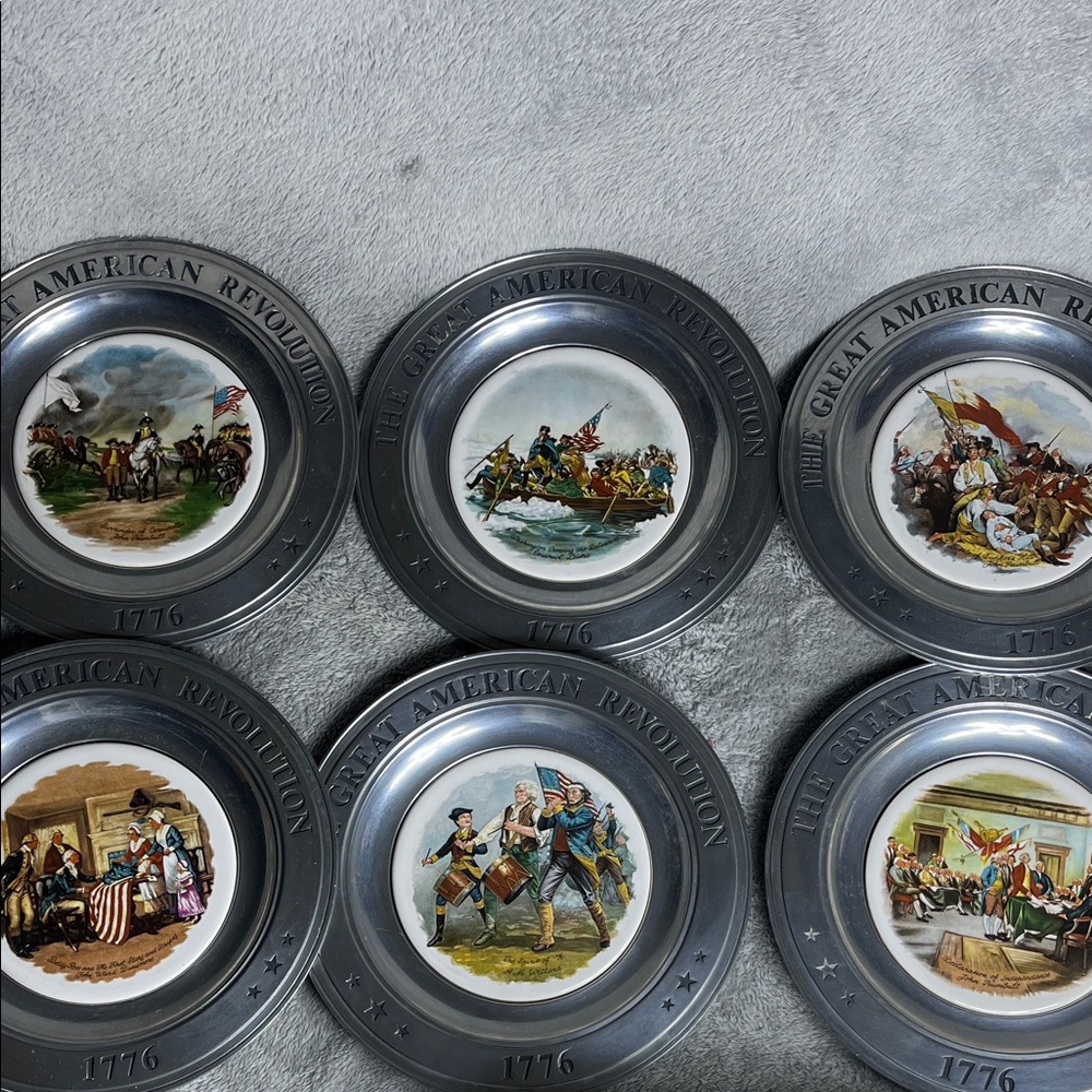 American Revolution Decorative Plates Set